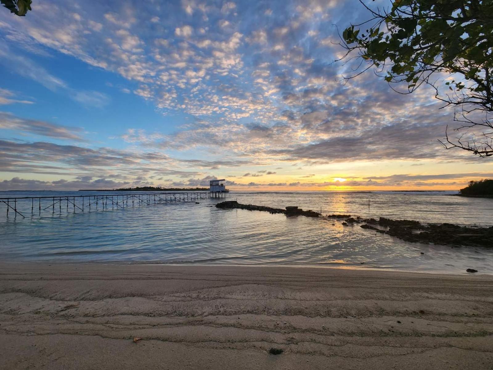 เซิร์ฟ เดค Hotel Thulusdhoo ภายนอก รูปภาพ
