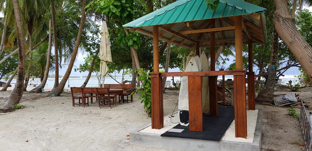 เซิร์ฟ เดค Hotel Thulusdhoo ภายนอก รูปภาพ