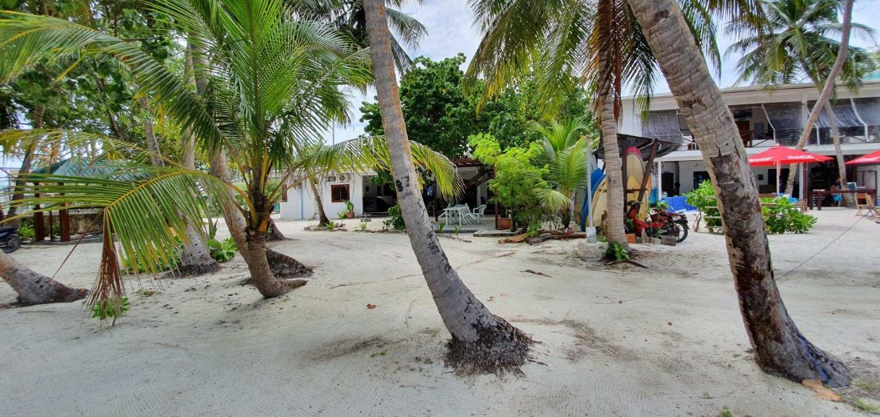 เซิร์ฟ เดค Hotel Thulusdhoo ภายนอก รูปภาพ